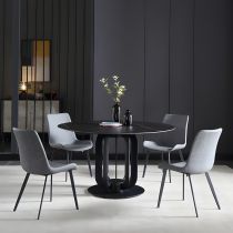 5 Pièces : 1 Table, 4 Chaises