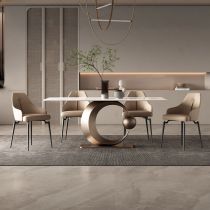5 Pièces : 1 Table, 4 Chaises