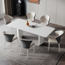 7 stuks: tafel, 6 stoelen