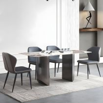 5 Pièces : 1 Table, 4 Chaises