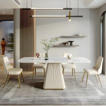 5 Pièces : 1 Table, 4 Chaises