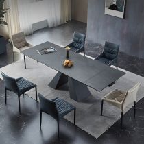 7 Pezzi: 1 Tavolo, 6 Sedie
