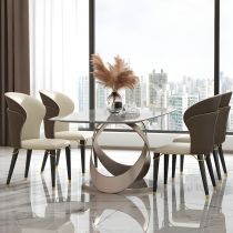 5 Pièces : 1 Table, 4 Chaises