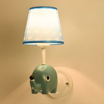 Baby-Elefant