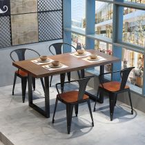 5 Pièces : 1 Table, 4 Chaises