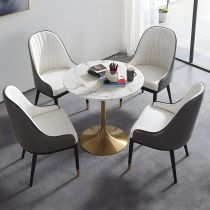 5 Pièces : 1 Table, 4 Chaises