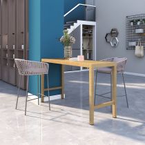 Table & Chair(s)