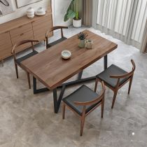 5 Pièces : 1 Table, 4 Chaises