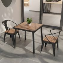 Table & Chaise(s)