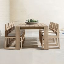 Table & Chair(s)