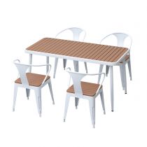 Table & Chair(s)