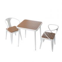 Table & Chair(s)