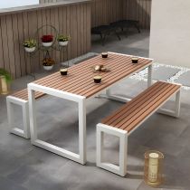 Table & Bench(es)