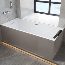 Tub with Wall Mounted Faucets