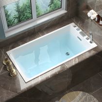 Baignoire avec Ensemble de 5 Pièces en Argent