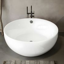 Bathtub & Black Freestanding Faucet