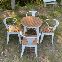 Table & 4 Chairs