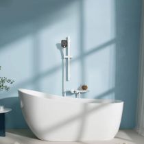 Tub with Wall Mounted Faucets