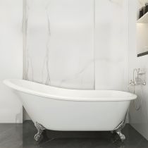 Tub with Wall Mounted Faucets