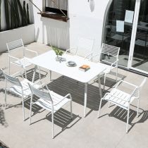 Table & 6 Chaises