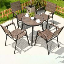 Table & 4 Chaises