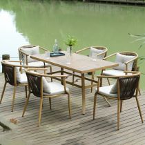 Table & 6 Chaises