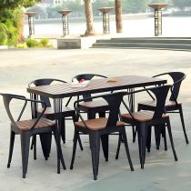 Table & 6 Chaises