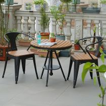 Table & 2 Chaises