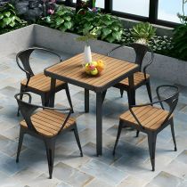 Table & 4 Chairs