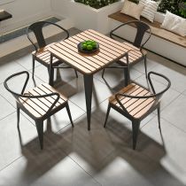 Table & 4 Chaises