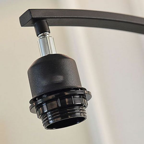 シンプルでモダンなメタルアーチフロアランプ。ファブリック