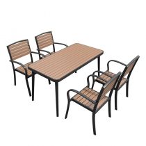 Table & 4 Chaises