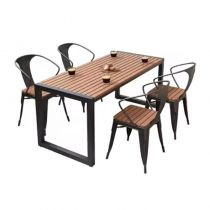 Table & 4 Chaises