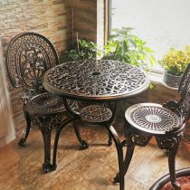 Desk with 2 Chairs