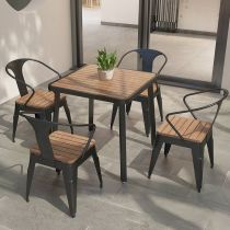 Table & 4 Chaises