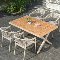 Table & 4 Chaises