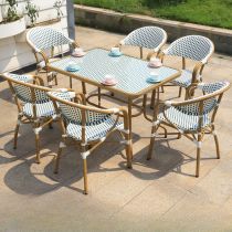 Table & 6 Chaises