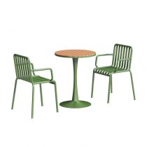 Table & 2 Chaises