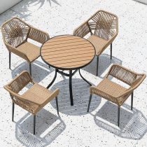 Table & 4 Chaises