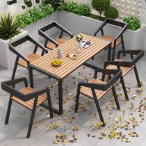 Table & 6 Chairs