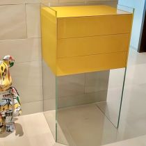 Amarelo