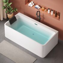 Bathtub & Freestanding Faucet