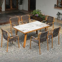 Tafel & 6 stoelen