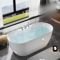 Bathtub & Silver Faucet