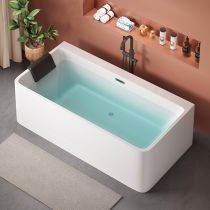 Bathtub & Freestanding Faucet