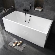 Bathtub & Black Wall Mounted Faucet