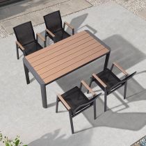 Table & 4 Chairs