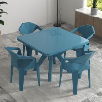 Table & 4 Chairs