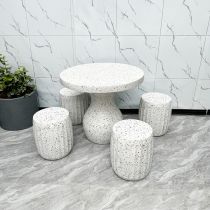 Table & 4 Stools