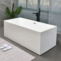 Bathtub & Freestanding Faucet